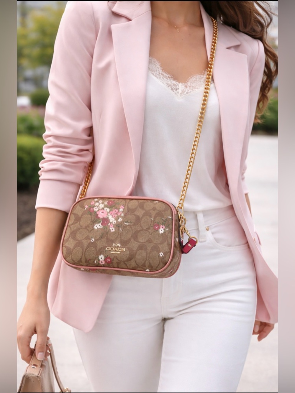 COACH Brown Signature Floral Crossbody with Pink Trim😍😍😍😍😍